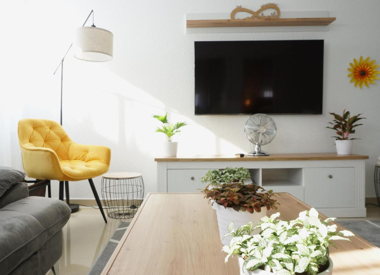 Mein Apartment Flowers Mit Kamin, Bis 10 Personen Frankenthal  Ngoại thất bức ảnh