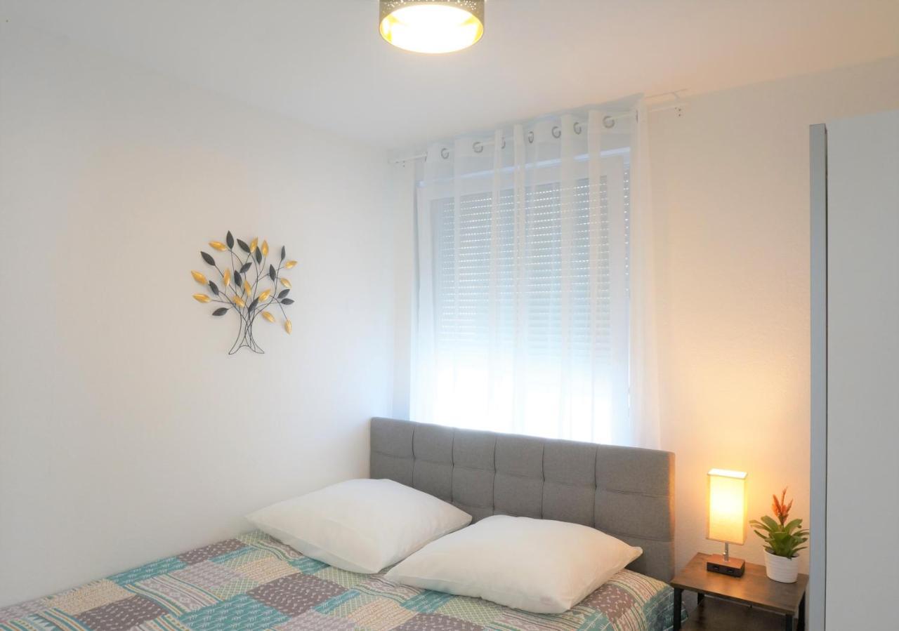 Mein Apartment Flowers Mit Kamin, Bis 10 Personen Frankenthal  Ngoại thất bức ảnh