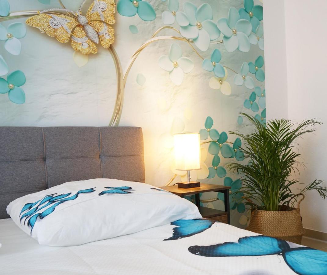 Mein Apartment Flowers Mit Kamin, Bis 10 Personen Frankenthal  Ngoại thất bức ảnh