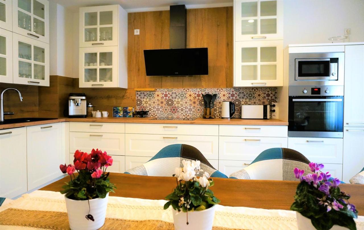 Mein Apartment Flowers Mit Kamin, Bis 10 Personen Frankenthal  Ngoại thất bức ảnh