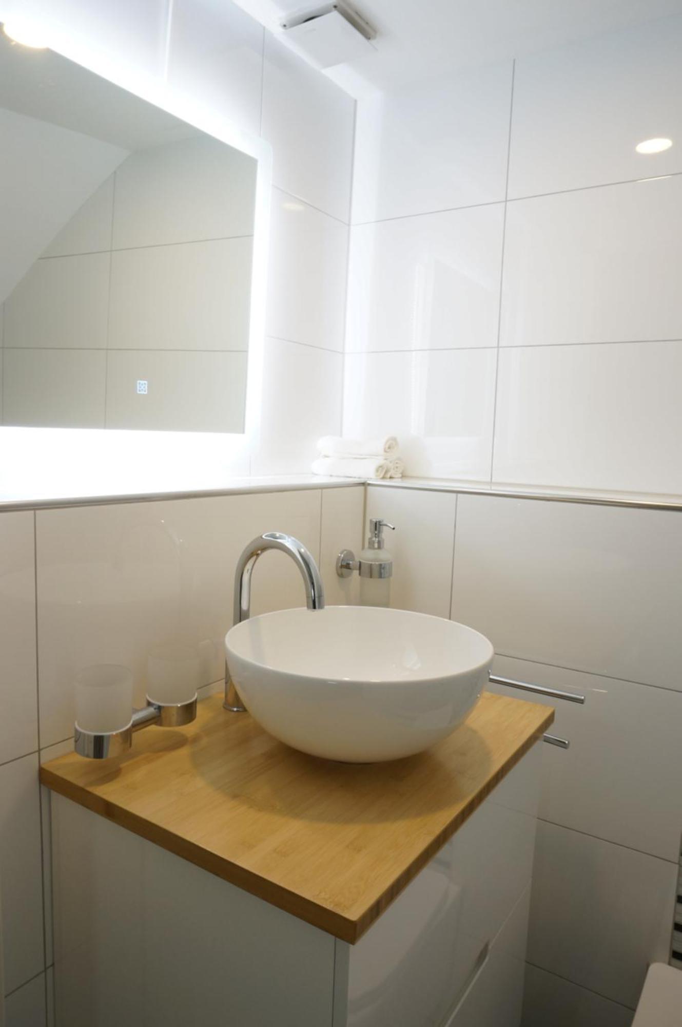 Mein Apartment Flowers Mit Kamin, Bis 10 Personen Frankenthal  Ngoại thất bức ảnh